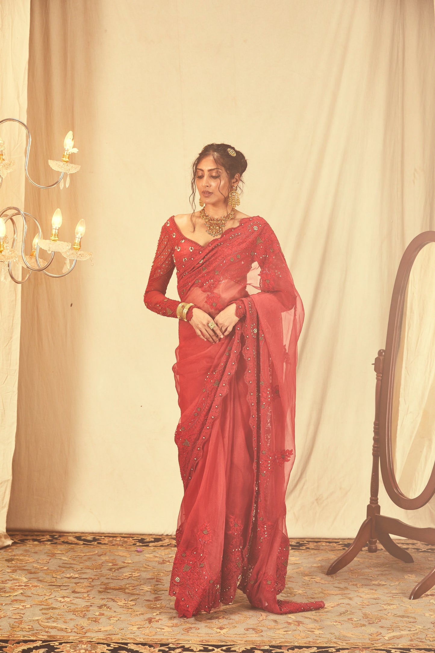 AHELI SARI RED